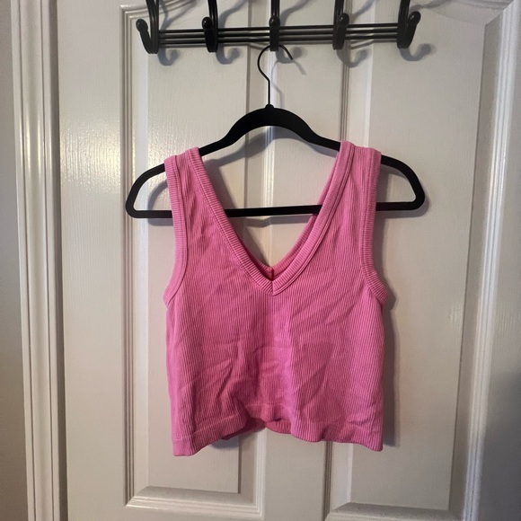 Old Navy Ribbed Tank Top - Picture 2 of 3